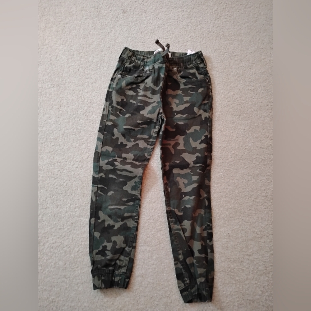 VGUC Levi's Unisex Green Camouflage Joggers - Sz 10
